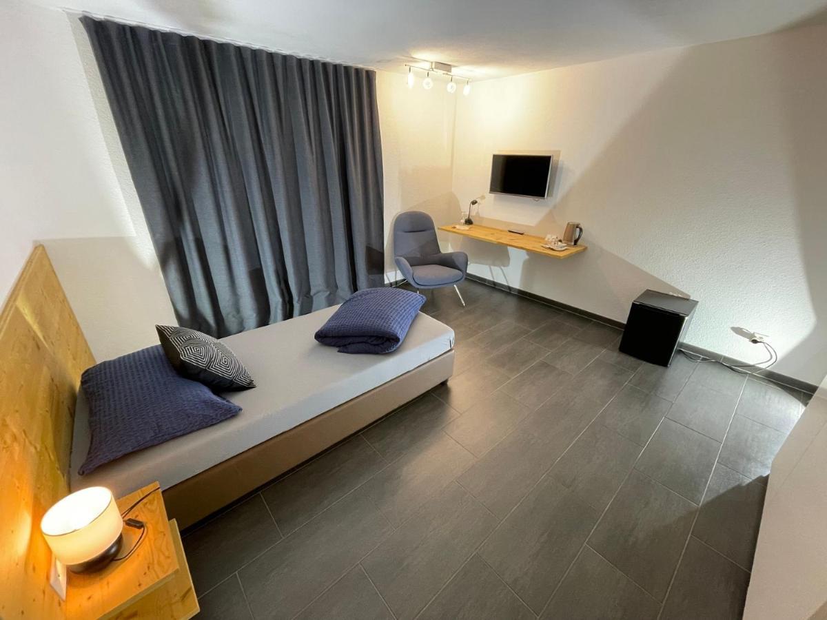 Catrina Hotel Disentis Pokój zdjęcie