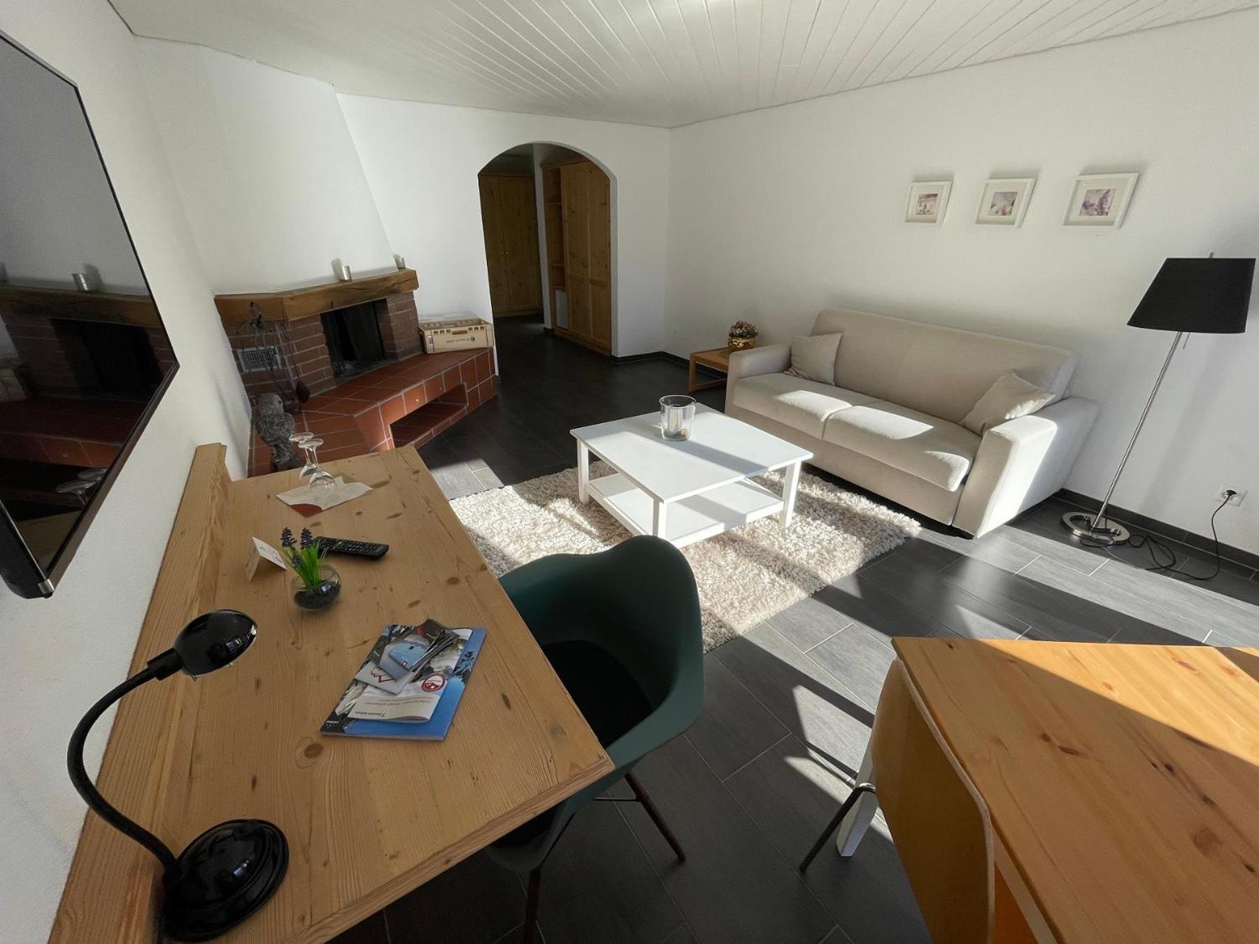 Catrina Hotel Disentis Pokój zdjęcie