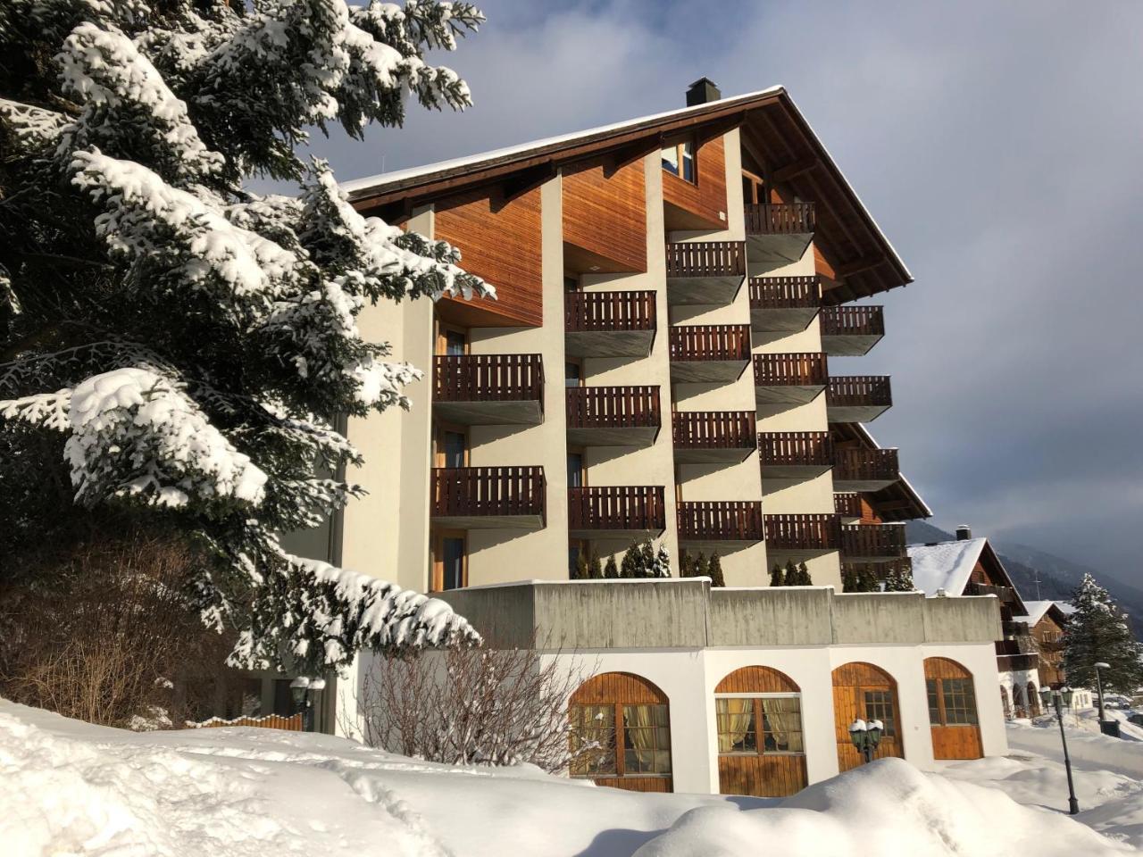 Catrina Hotel Disentis Zewnętrze zdjęcie